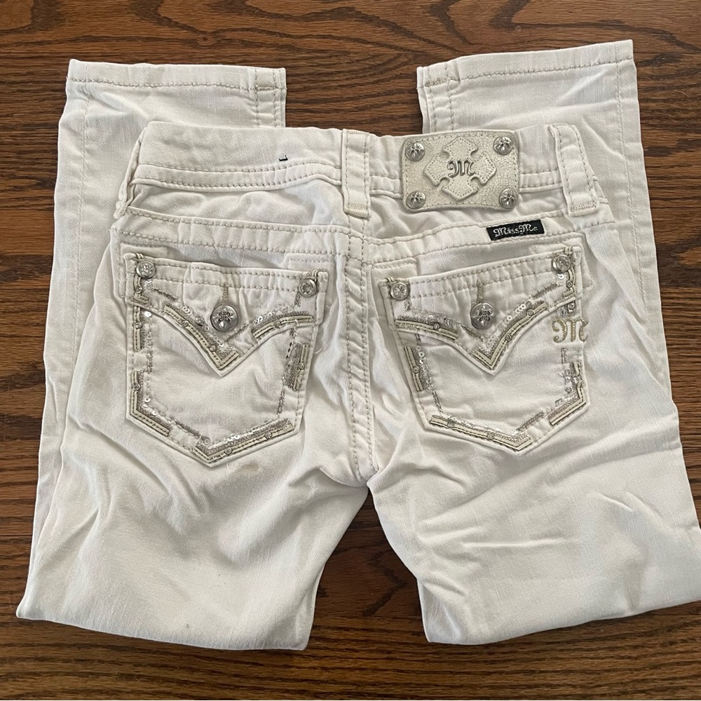 Miss Me Women’s Low Rise Cropped White Jeans Size 23